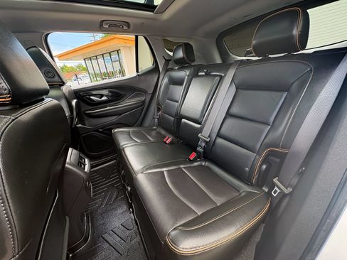 Used 2022 GMC Terrain AT4 AWD/4WD image 29