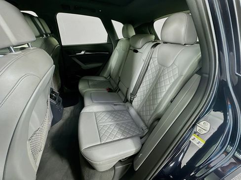 Used 2018 Audi SQ5 Premium Plus w/ Navigation Package AWD/4WD image 25