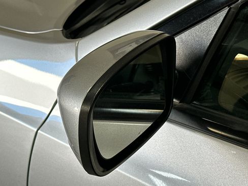 Used 2018 Chrysler 300 S RWD image 52