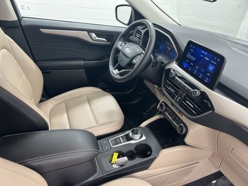 Used 2022 Ford Escape SEL w/ Technology Package image 25