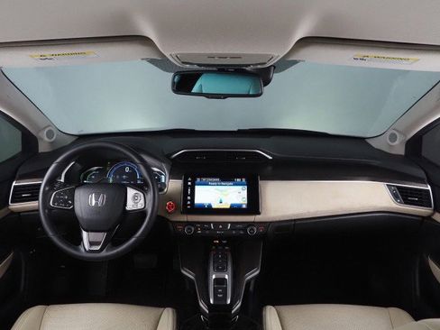 Used 2018 Honda Clarity Touring image 3