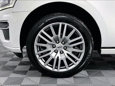 Used 2022 Ford Expedition Platinum RWD image 12