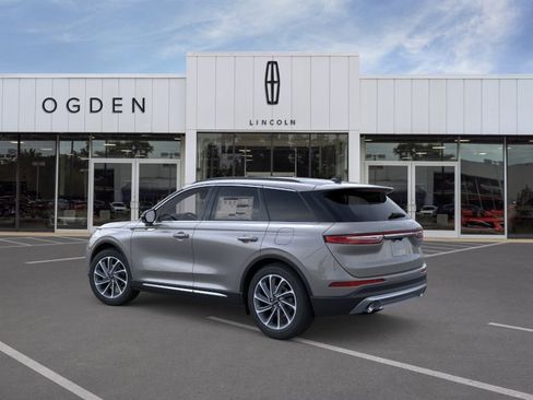 New 2026 Lincoln Corsair Premiere image 4