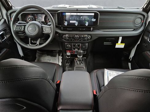 New 2026 Jeep Wrangler Unlimited Rubicon w/ Steel Bumper Group image 11