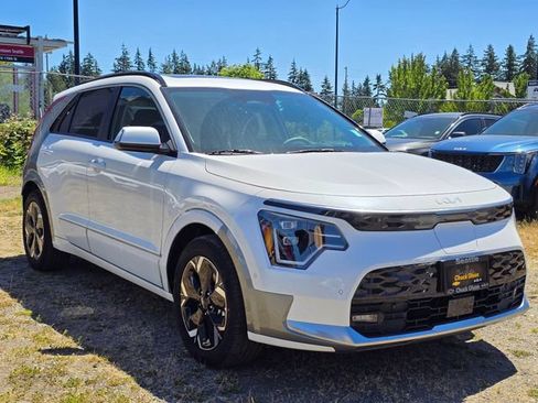 New 2026 Kia Niro Wave w/ Wave Preserve Package FWD image 7