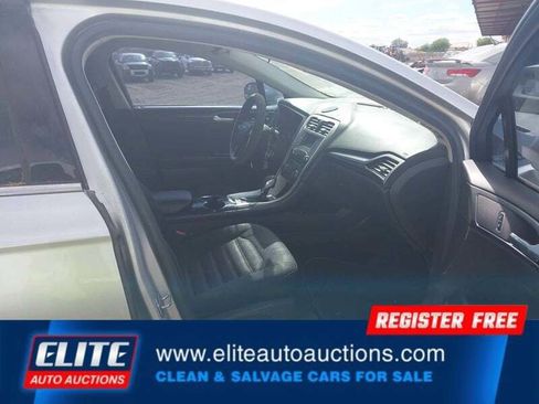 Used 2016 Ford Fusion SE w/ Equipment Group 201A FWD image 9