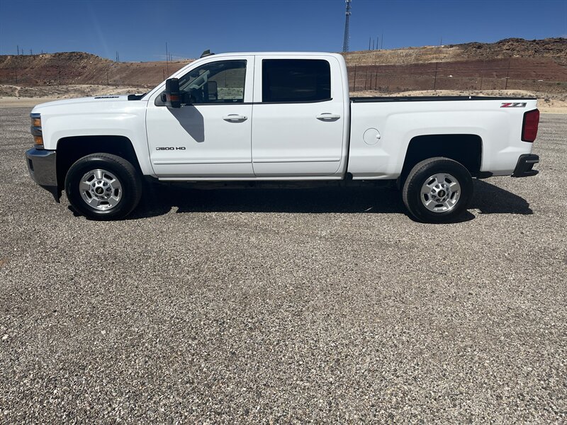 Used 2016 Chevrolet Silverado 2500 LT w/ Z71 Package, Off-Road AWD/4WD image 5