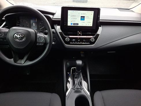 Used 2025 Toyota Corolla LE w/ LE Premium Package image 15