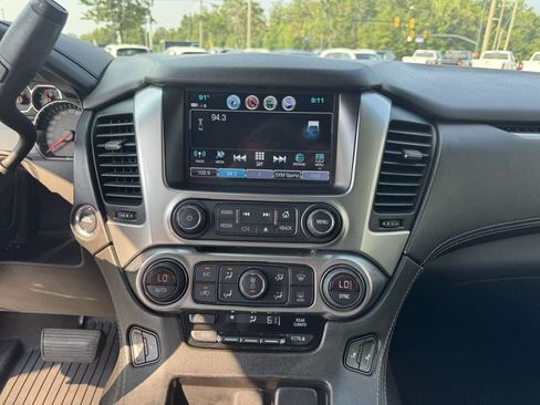 Used 2020 Chevrolet Tahoe LT w/ Luxury Package RWD image 24