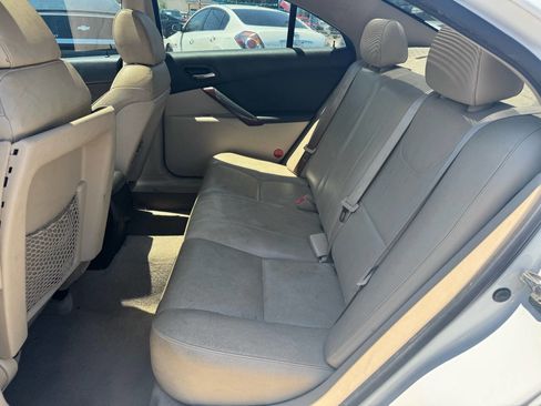 Used 2009 Pontiac G6 Sedan w/ Sun And Sound Package FWD image 10