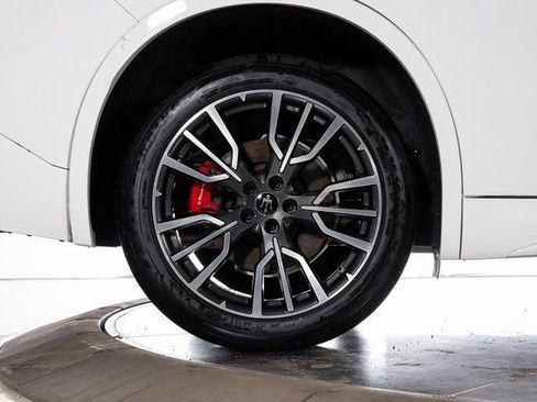 Used 2025 Maserati Grecale GT image 13