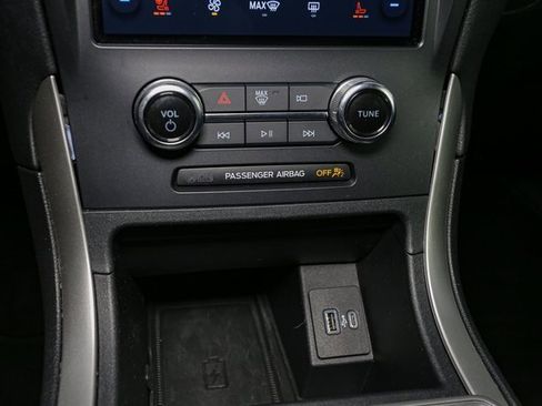 Used 2024 Ford Edge SEL w/ Convenience Package image 24