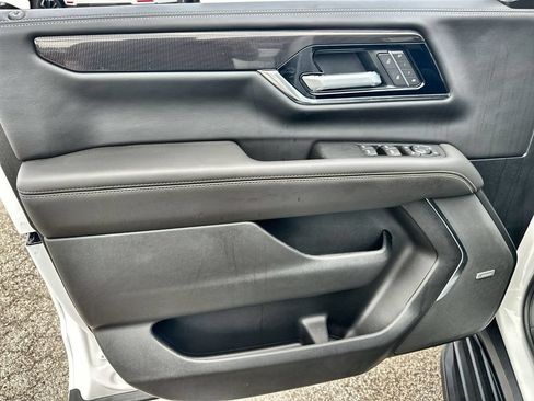 New 2026 GMC Yukon XL Elevation w/ Elevation Premium Package RWD image 21