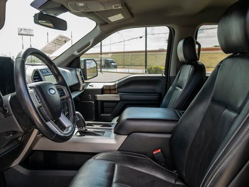 Used 2020 Ford F150 Lariat image 13