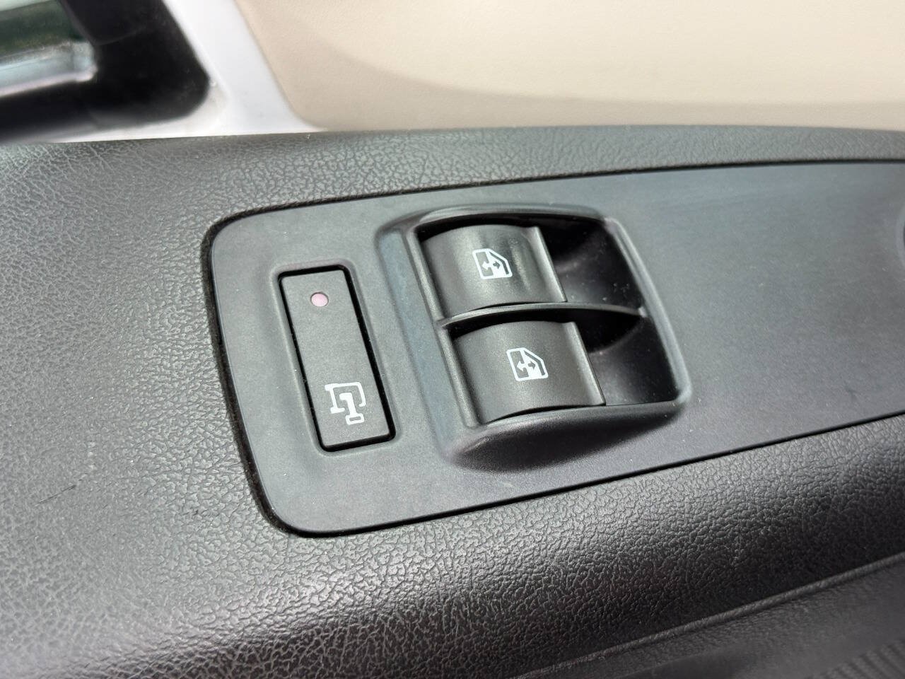 Used 2015 RAM ProMaster 1500 FWD image 12