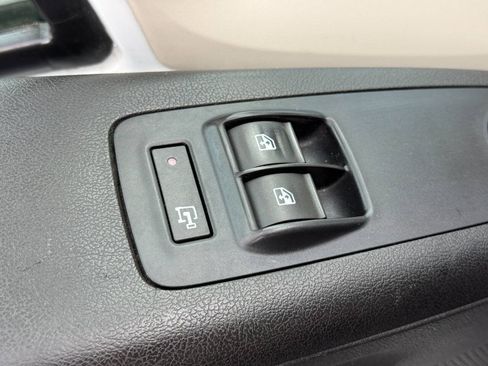 Used 2015 RAM ProMaster 1500 FWD image 12