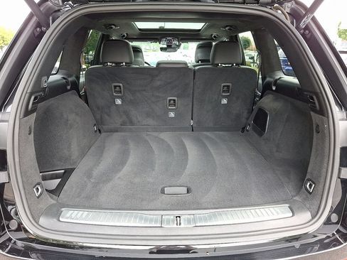 Used 2023 Jeep Grand Cherokee Summit AWD/4WD image 34