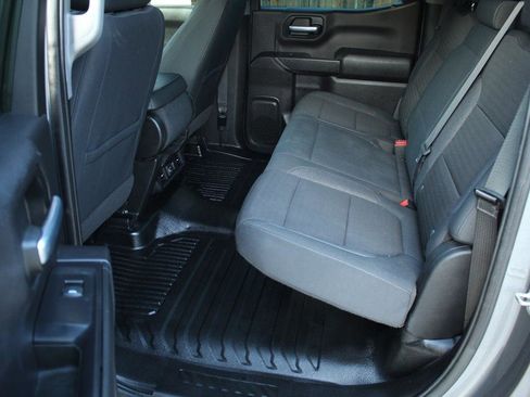 Used 2020 Chevrolet Silverado 1500 W/T w/ Z71 Off-Road Package AWD/4WD image 19