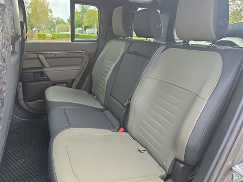 Certified 2025 Land Rover Defender 110 AWD/4WD image 13