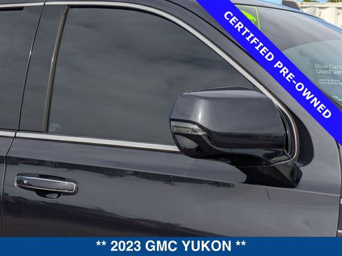 Used 2023 GMC Yukon SLT w/ SLT Luxury Package image 10