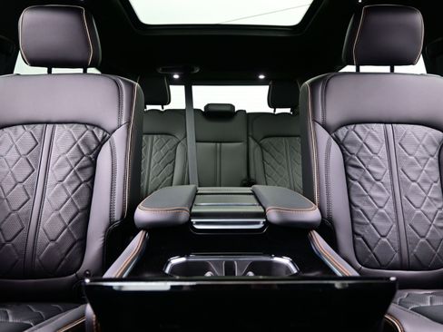 New 2026 Jeep Grand Wagoneer Summit AWD/4WD image 10