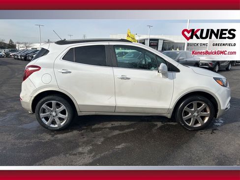Used 2019 Buick Encore Essence w/ Experience Buick Package image 4