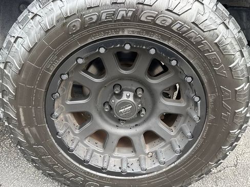 Used 2019 Jeep Wrangler Sport AWD/4WD image 10