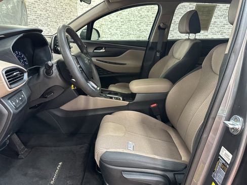Used 2019 Hyundai Santa Fe SE image 23