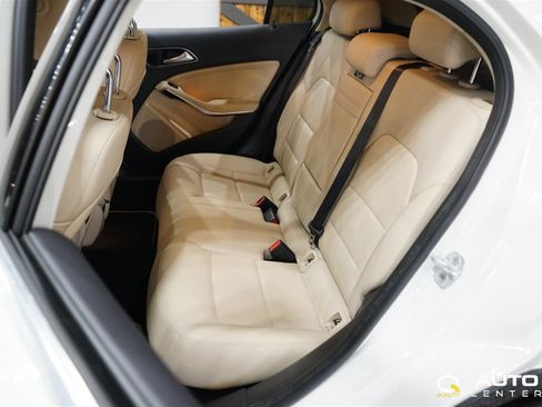 Used 2015 Mercedes-Benz GLA 250 4MATIC image 29