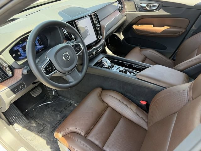 Certified 2025 Volvo XC60 T8 Ultra w/ Protection Package Premier AWD/4WD image 19