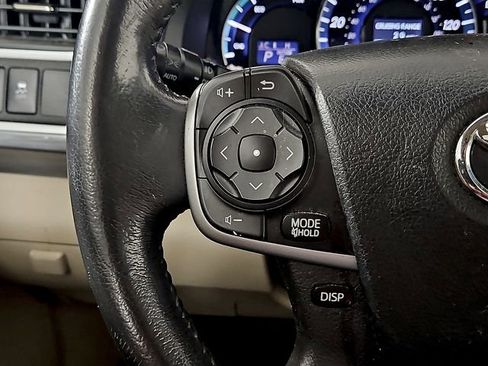 Used 2014 Toyota Camry XLE image 18