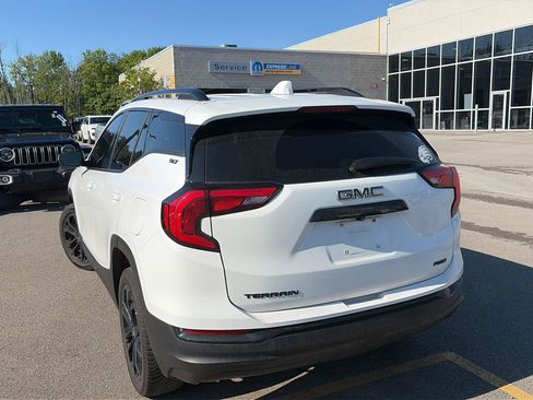 Used 2021 GMC Terrain SLT w/ Elevation Edition AWD/4WD image 3