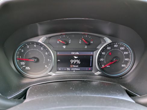 Used 2022 Chevrolet Equinox RS w/ RS Leather Package image 23