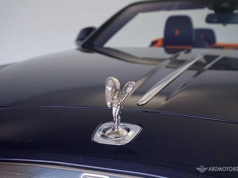 Used 2018 Rolls-Royce Dawn RWD image 8