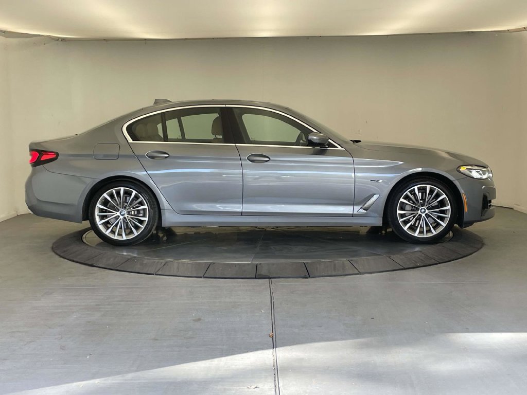 Used 2023 BMW 530e xDrive w/ Convenience Package AWD/4WD image 6