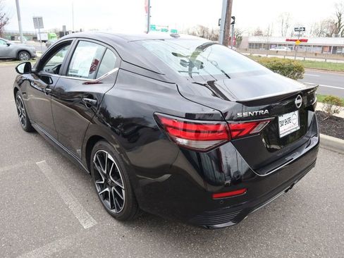 Certified 2024 Nissan Sentra SR FWD image 8