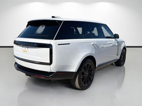 New 2026 Land Rover Range Rover SE image 5