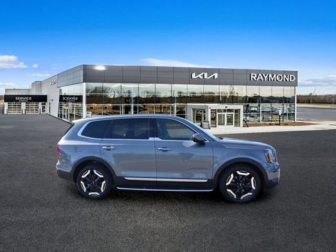 Used 2023 Kia Telluride S w/ S Sunroof Package AWD/4WD image 2