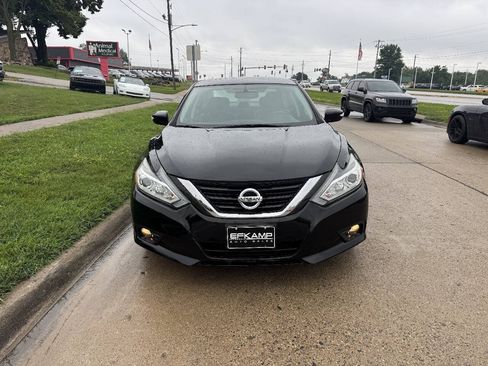 Used 2016 Nissan Altima 2.5 SL w/ Moonroof Package FWD image 8