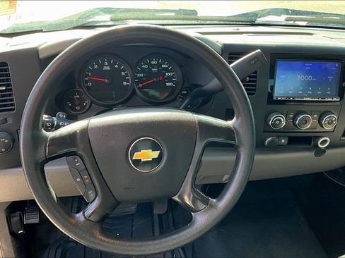Used 2011 Chevrolet Silverado 1500 W/T image 5