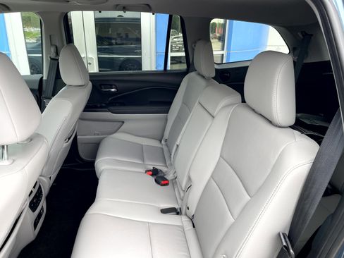 Certified 2021 Honda Pilot Touring image 10