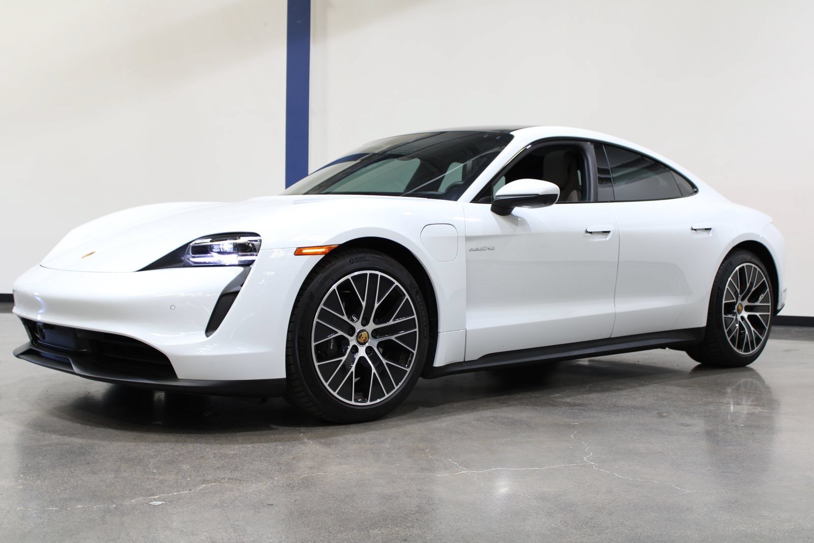 Used 2023 Porsche Taycan RWD image 8