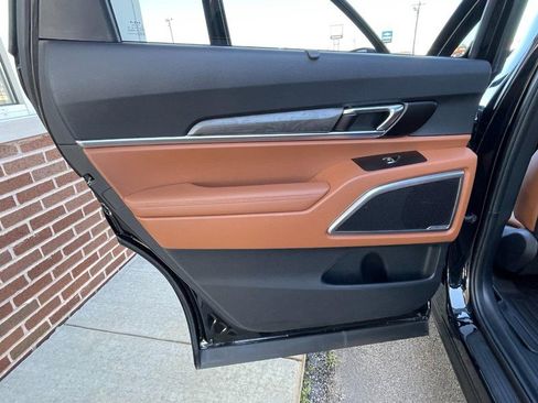 Used 2025 Kia Telluride EX X-Line image 24