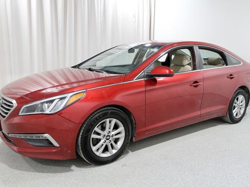 Used 2015 Hyundai Sonata SE image 3