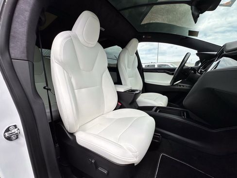 Used 2020 Tesla Model X Performance AWD/4WD image 9