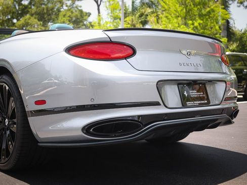 Used 2022 Bentley Continental GT Speed image 19