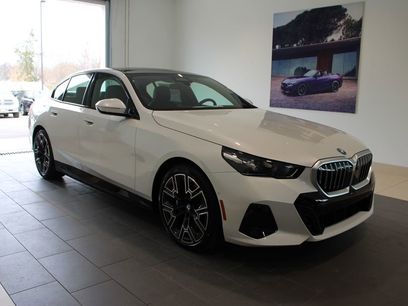 New 2026 BMW 550e xDrive