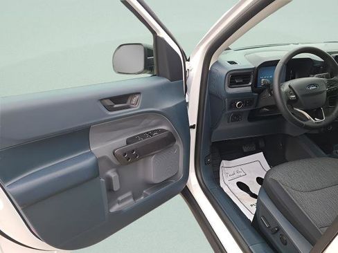 New 2025 Ford Maverick XLT w/ XLT Luxury Package image 6