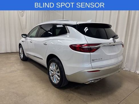 Used 2021 Buick Enclave Premium w/ Sun and Sites Package AWD/4WD image 7