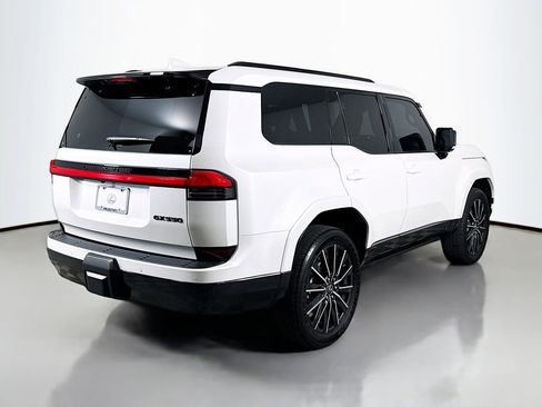 Certified 2025 Lexus GX 550 w/ Accessory Package (2T) AWD/4WD image 5